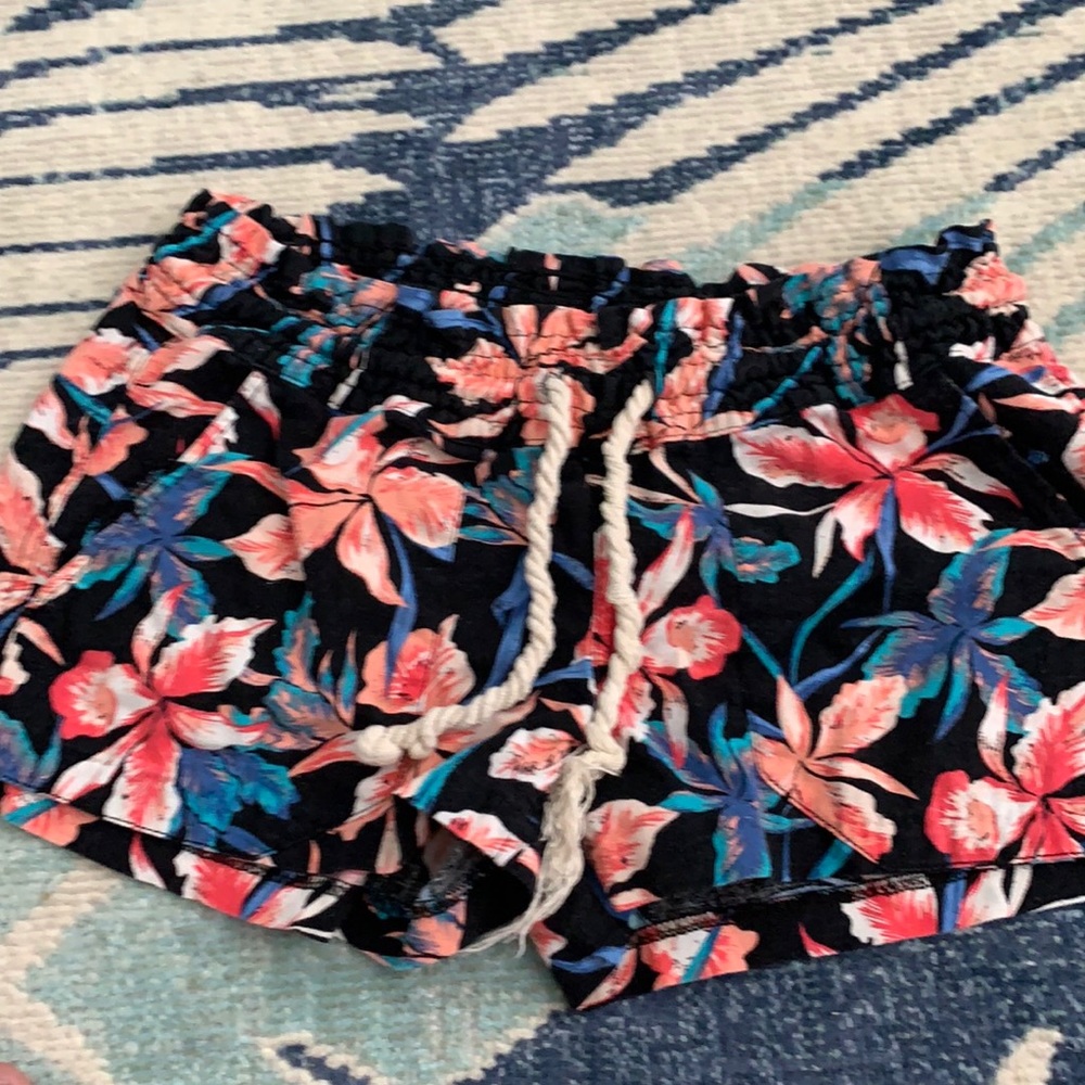 Roxy shorts